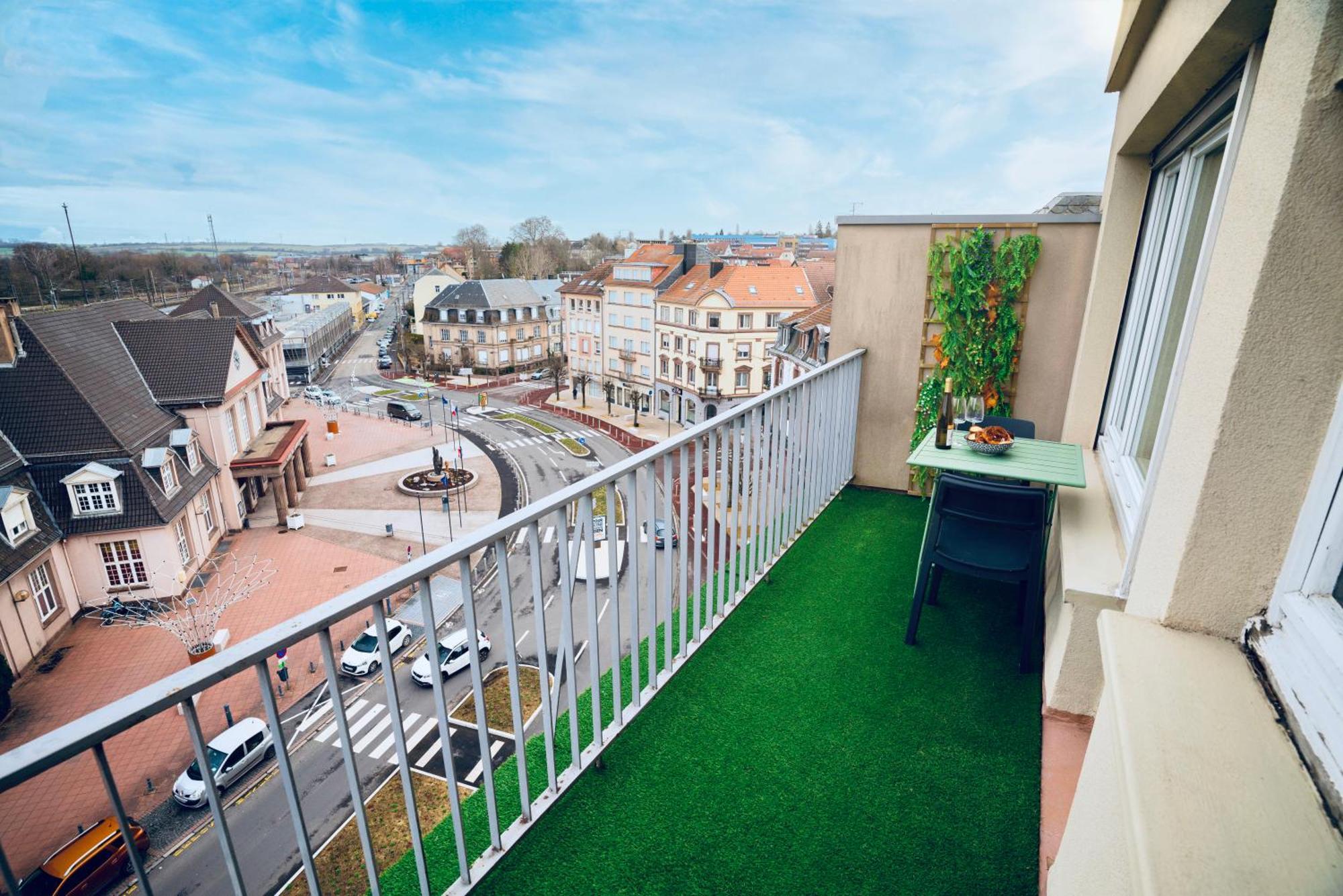 Apartament Le Perchoir - Wifi - Gare - Proche Tous Commerces Sarrebourg Zewnętrze zdjęcie